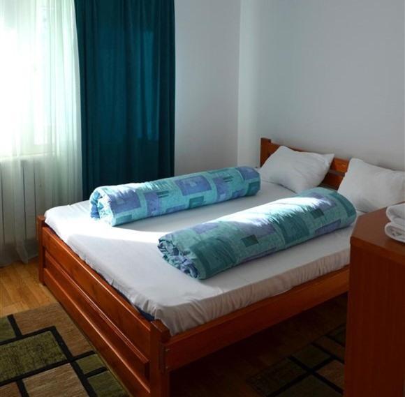 Vila Izvorul Minunilor Stana de Vale Bagian luar foto